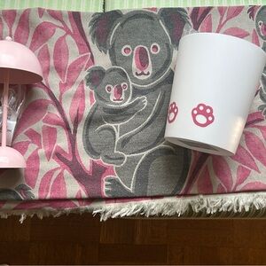 Koala Room Decor Set Original Koala Hand Loom Pink Gray White For All Ages NEW